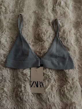 Zara Soft Triangle Bralette in Light Gray